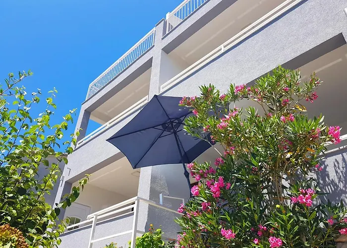 Villa Skalinada With Sea View