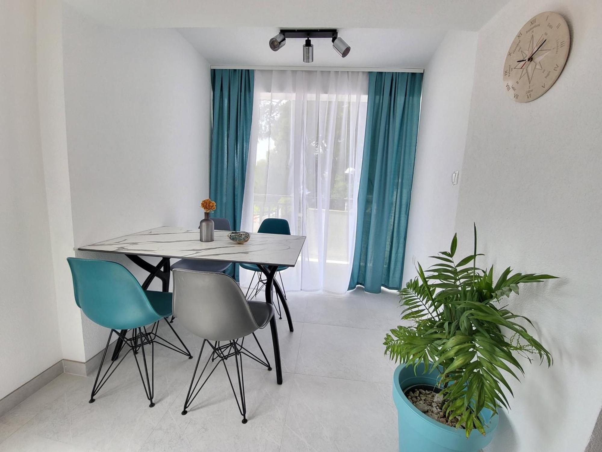 Skalinada With Sea View Apartment *