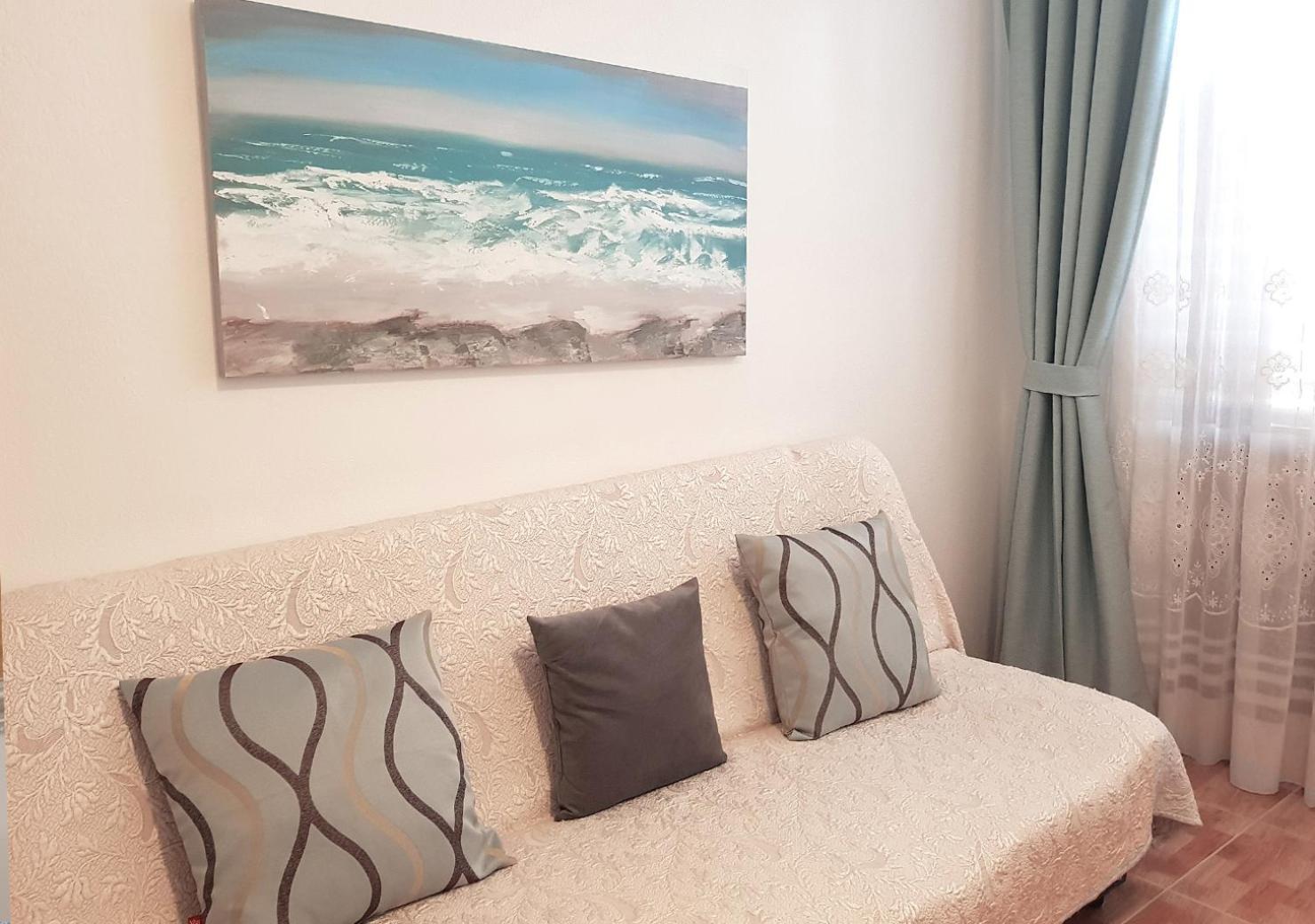 Apartment Skalinada With Sea View