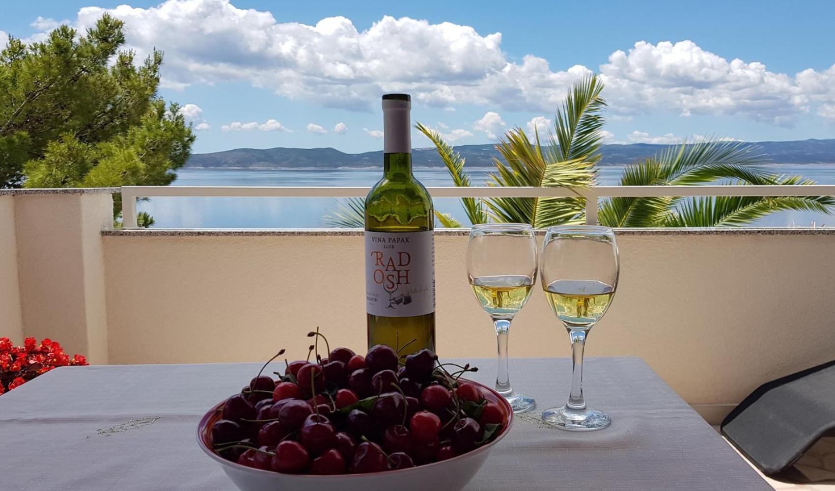 Skalinada With Sea View Apartment