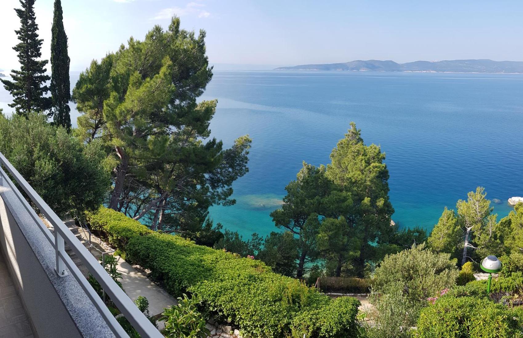 Apartment Skalinada With Sea View