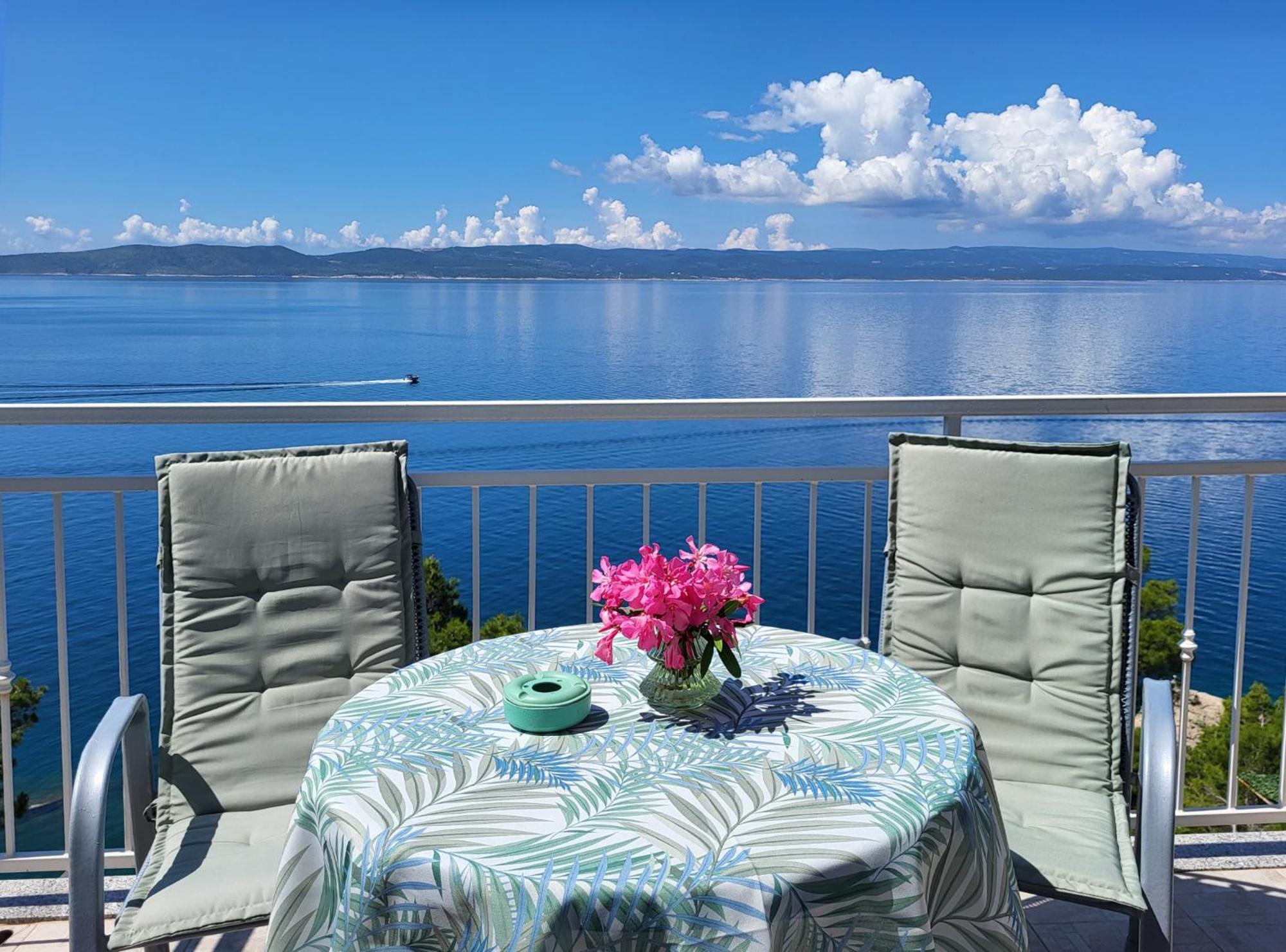 Skalinada With Sea View Apartment