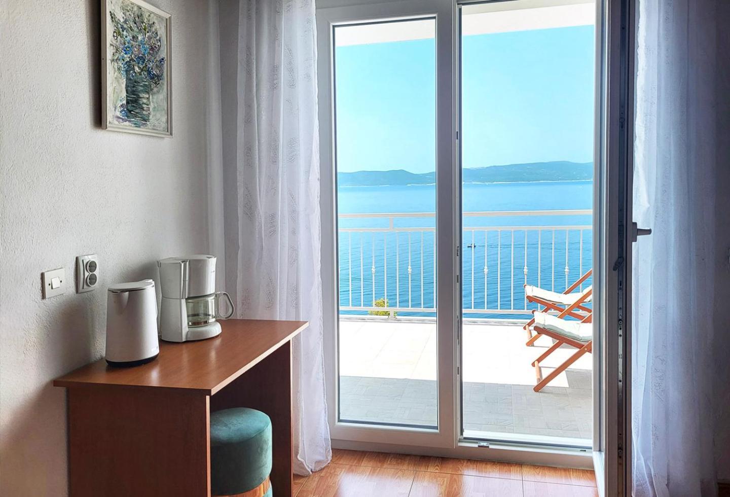 Apartment Skalinada With Sea View *